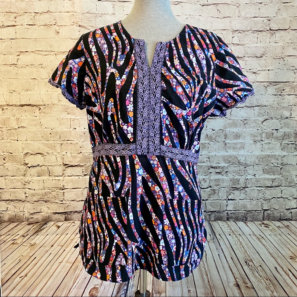 Koi Purple Zebra Stripe Floral Scrub Top Split Neck Medium. Perfect condition.